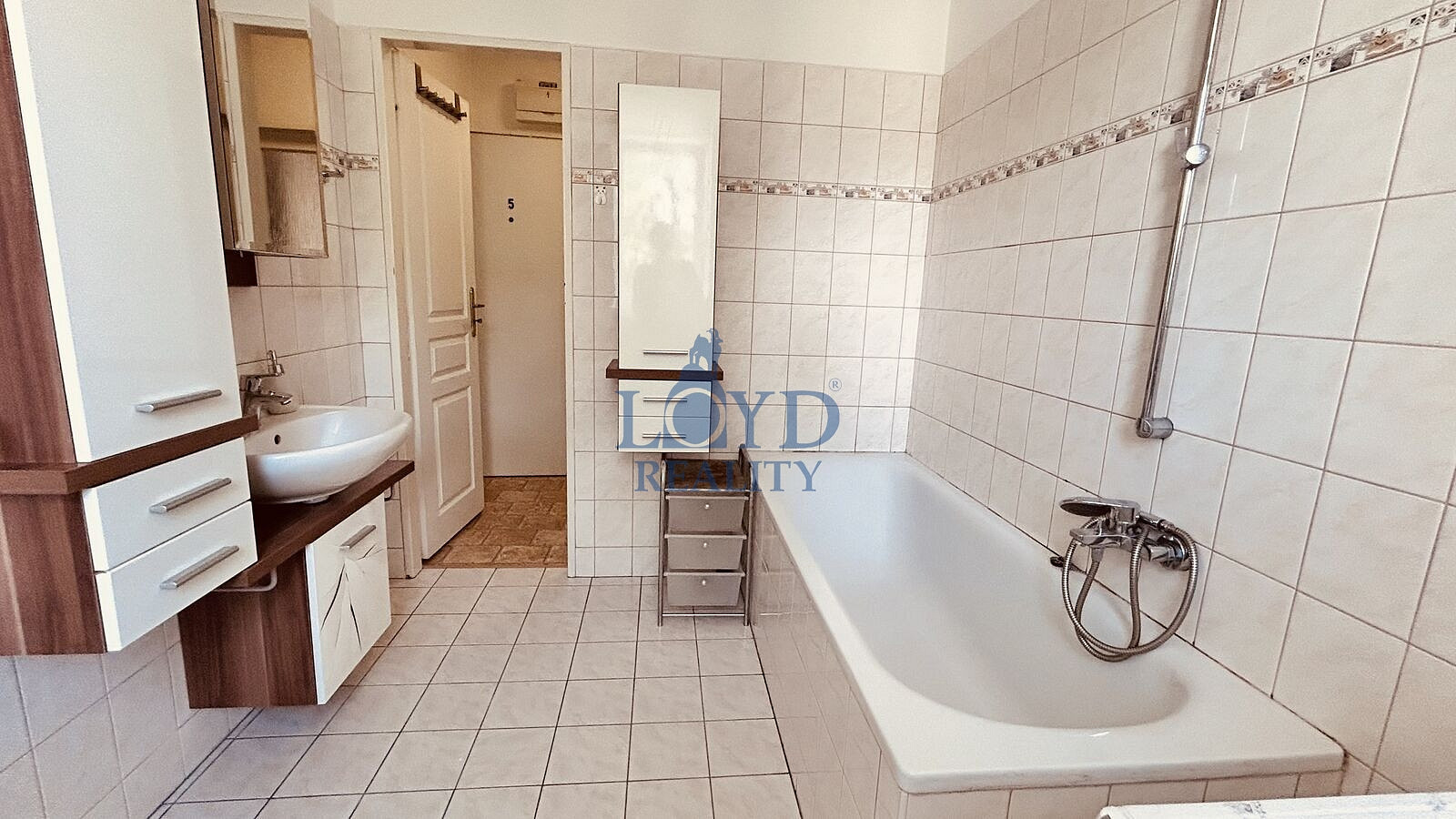 Prodej bytu 2+kk 60 m² – fotografie 2