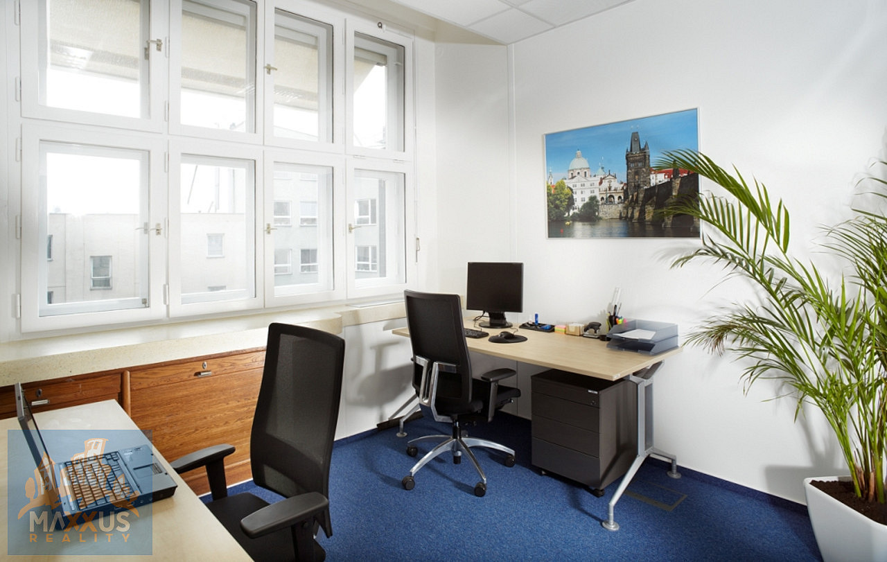 Pronájem kanceláře 12 m² – fotografie 5