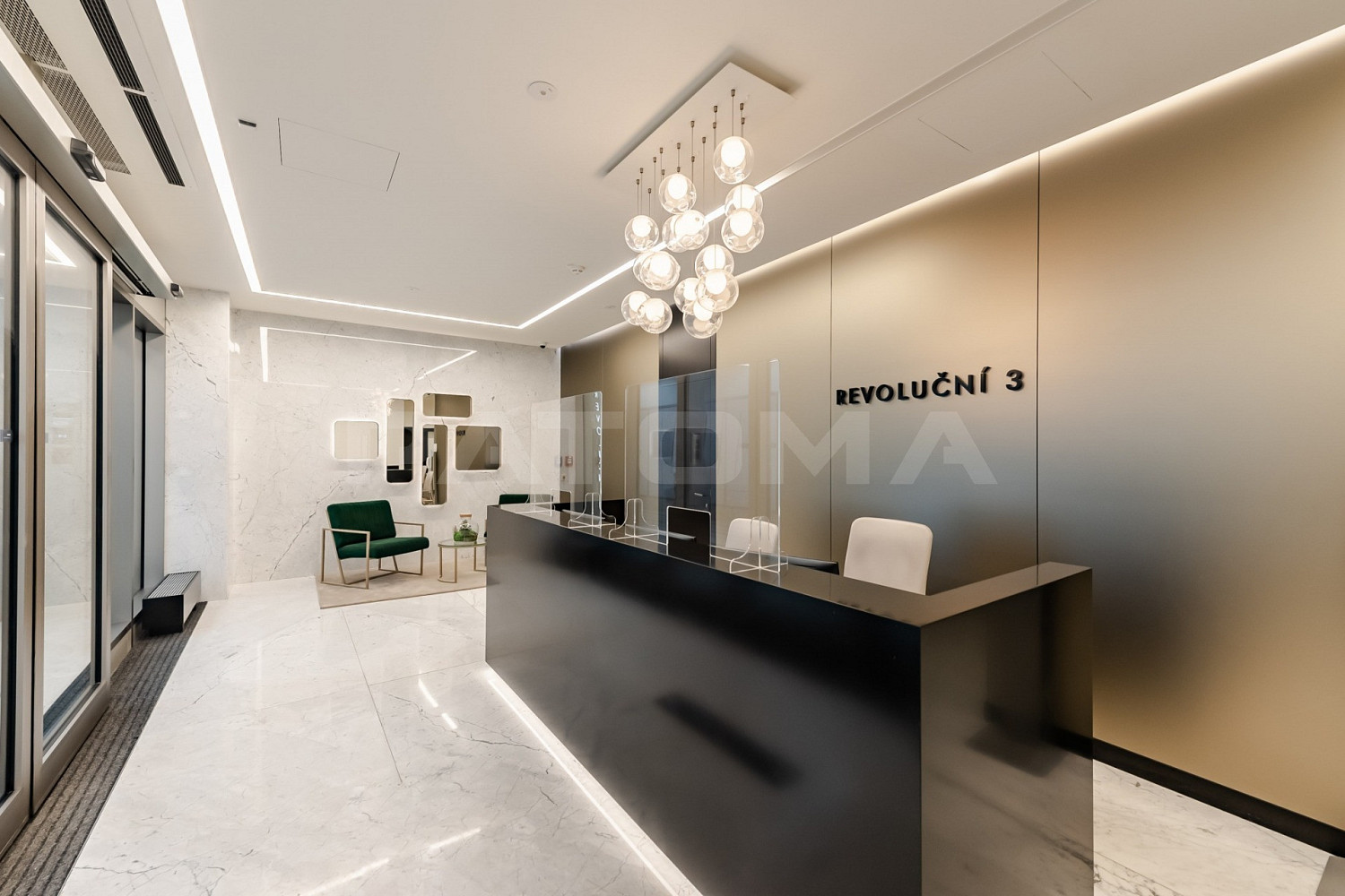 Pronájem kanceláře 778 m² – fotografie 3