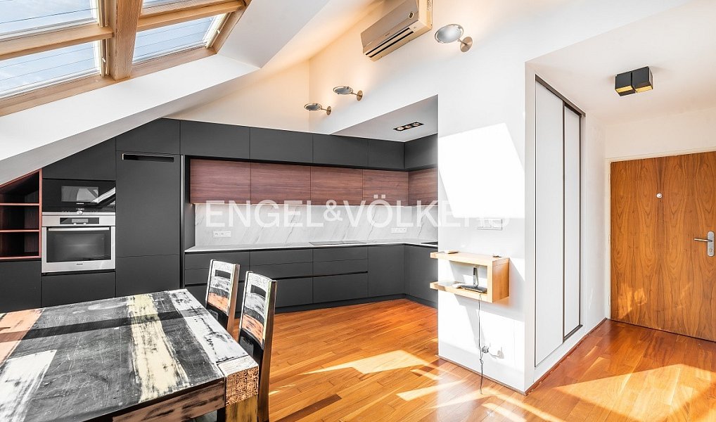 Pronájem bytu 3+kk 102 m², Praha – náhled fotky 4