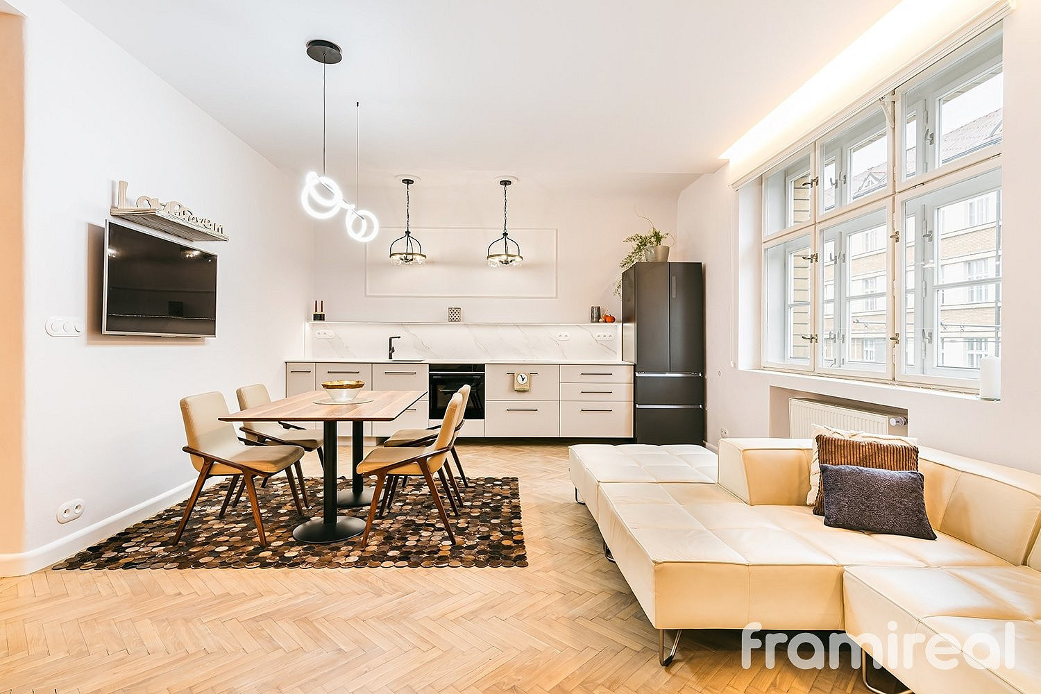 Pronájem bytu 3+kk 97 m²
