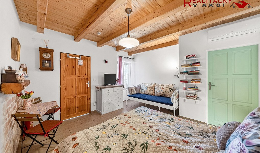 Prodej ubytovacího objektu 291 m², Nový Přerov – náhled fotky 40