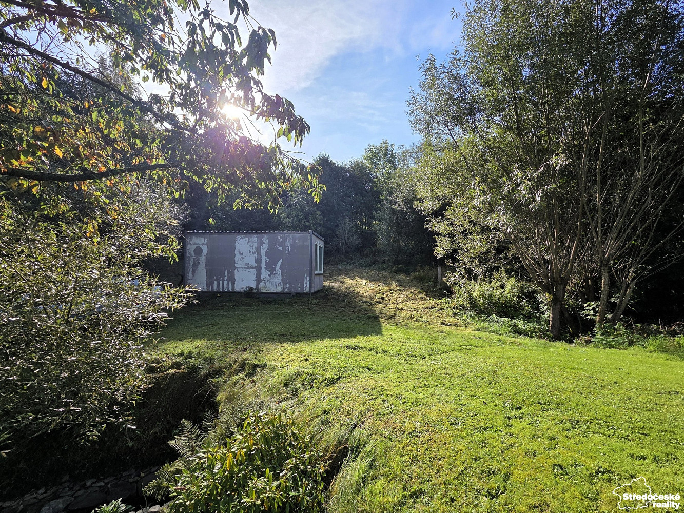 Prodej stavebního pozemku 1 032 m² – fotografie 2