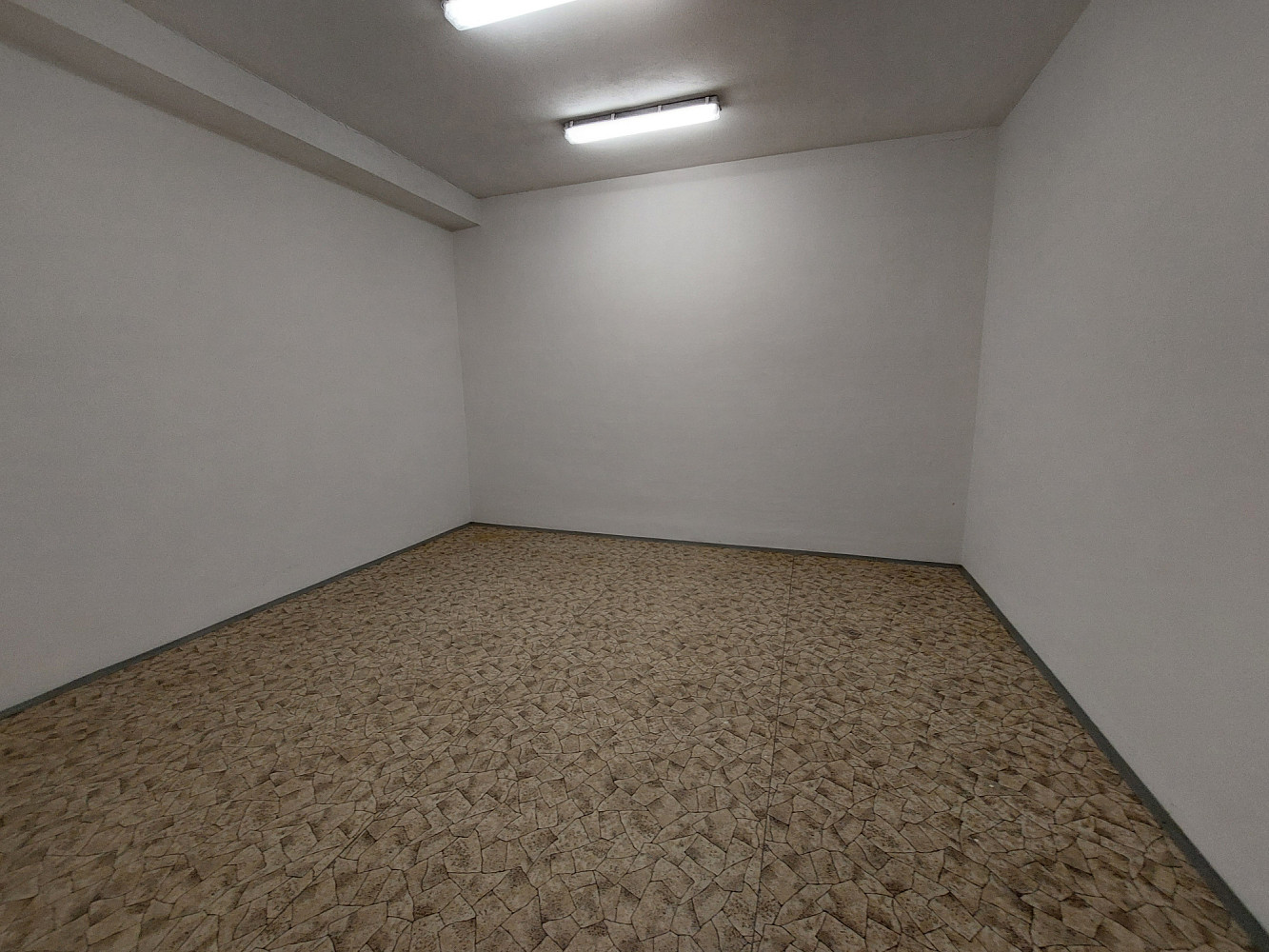 Pronájem skladovacích prostor 37 m² – fotografie 2