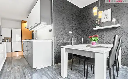 Prodej bytu 3+1 67 m², Jelínkova, Sokolov