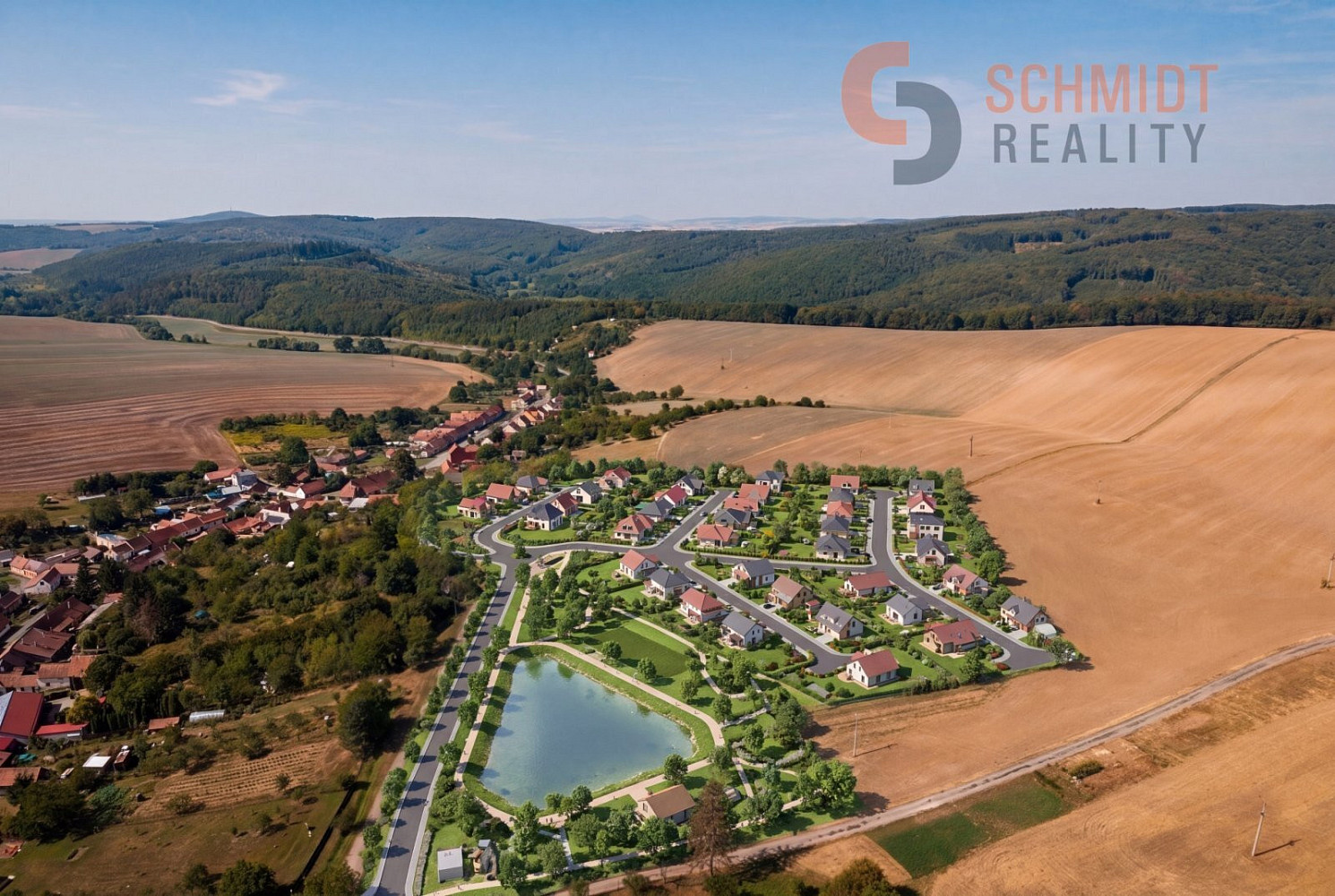 Prodej stavebního pozemku 34 990 m²