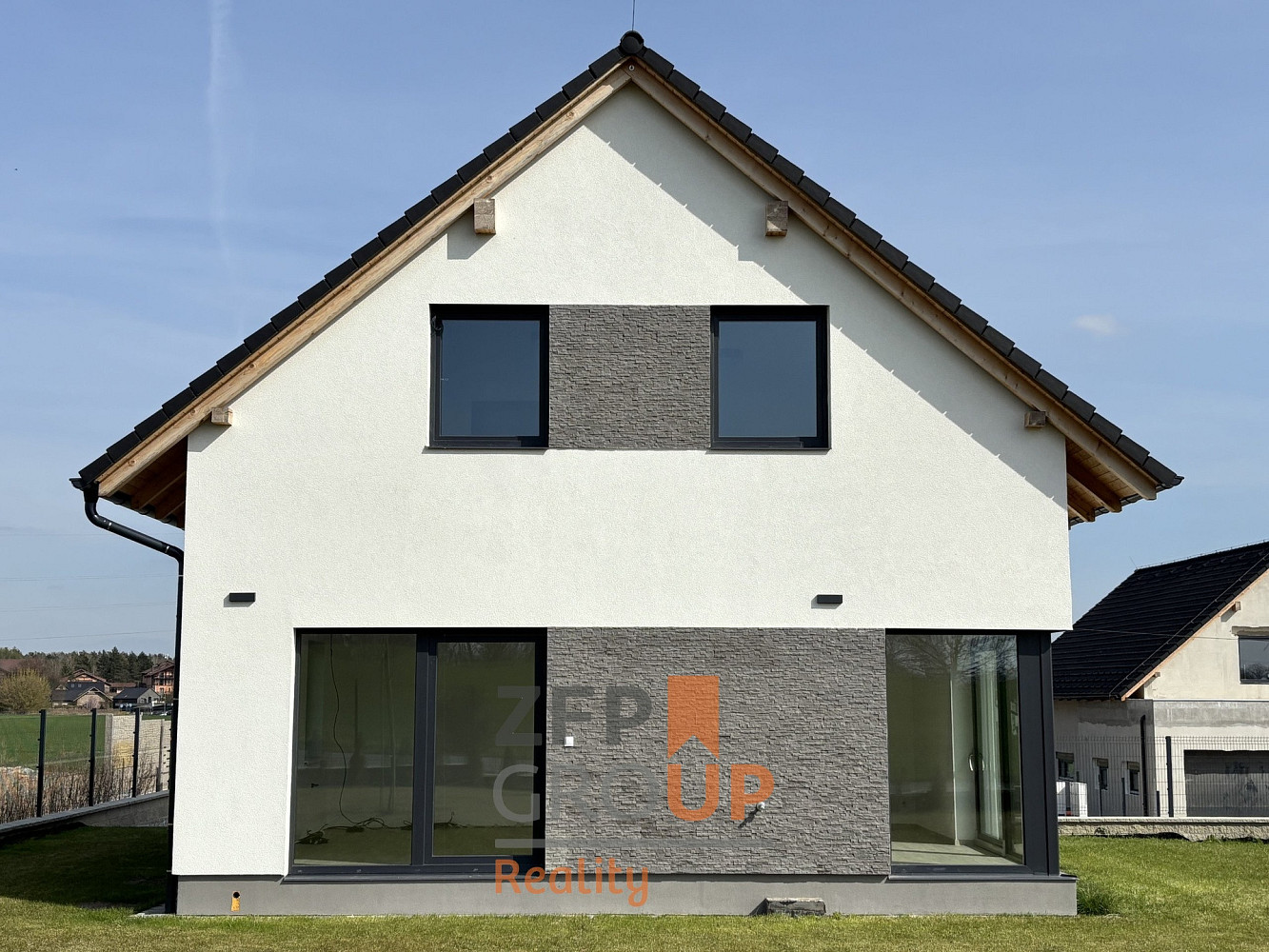 Prodej domu 159 m² s pozemkem 354 m²
