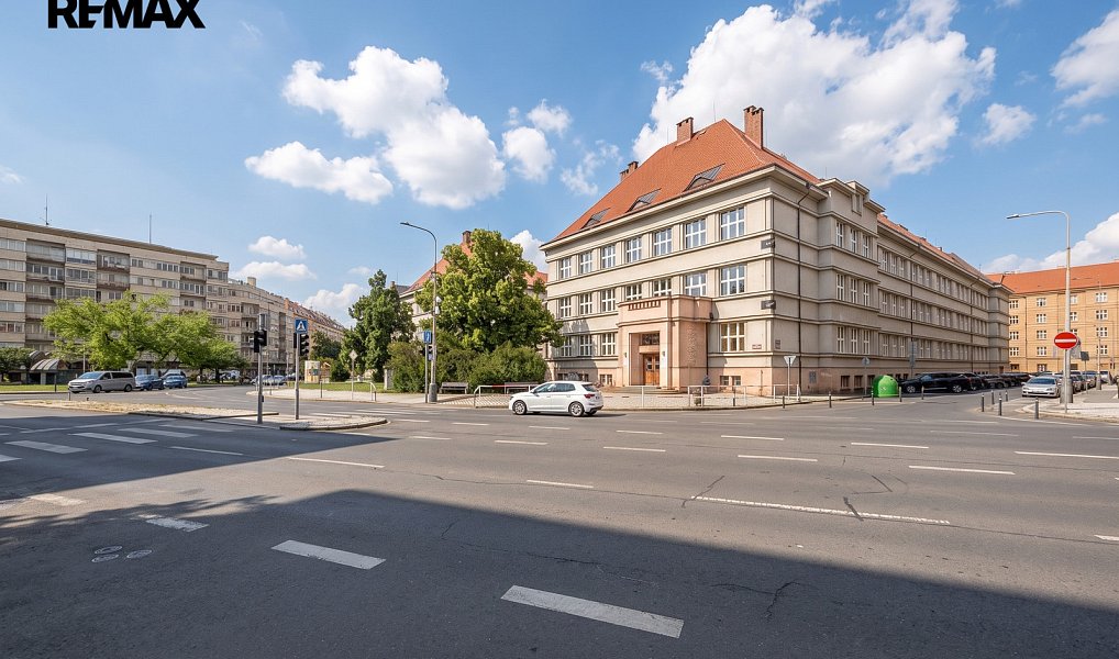 Prodej bytu 1+1 59 m², Praha – náhled fotky 19
