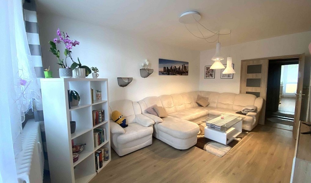Pronájem bytu 3+1 74 m², Jihlava – náhled fotky 2