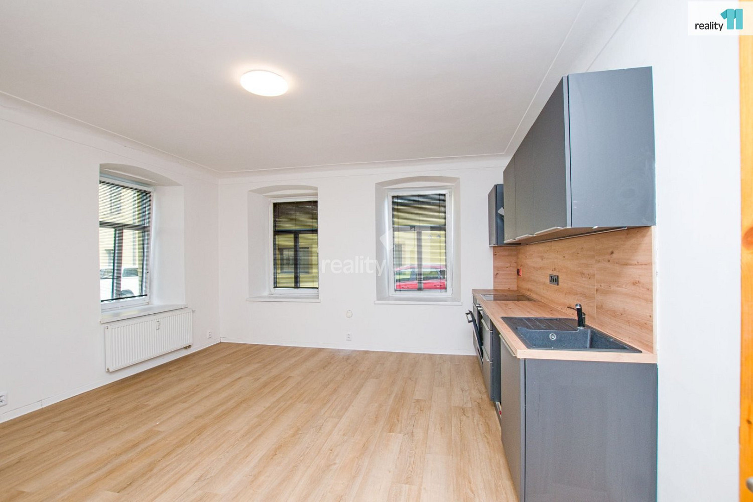 Pronájem bytu 2+1 70 m² — photo 2
