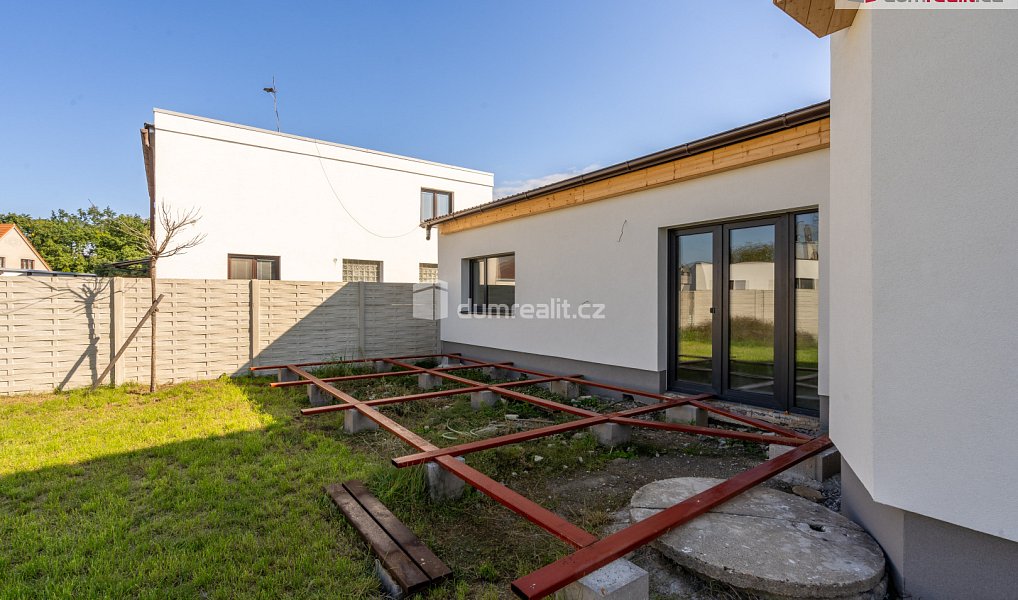 Prodej domu 460 m² s pozemkem 225 m², Vědomice – náhled fotky 34