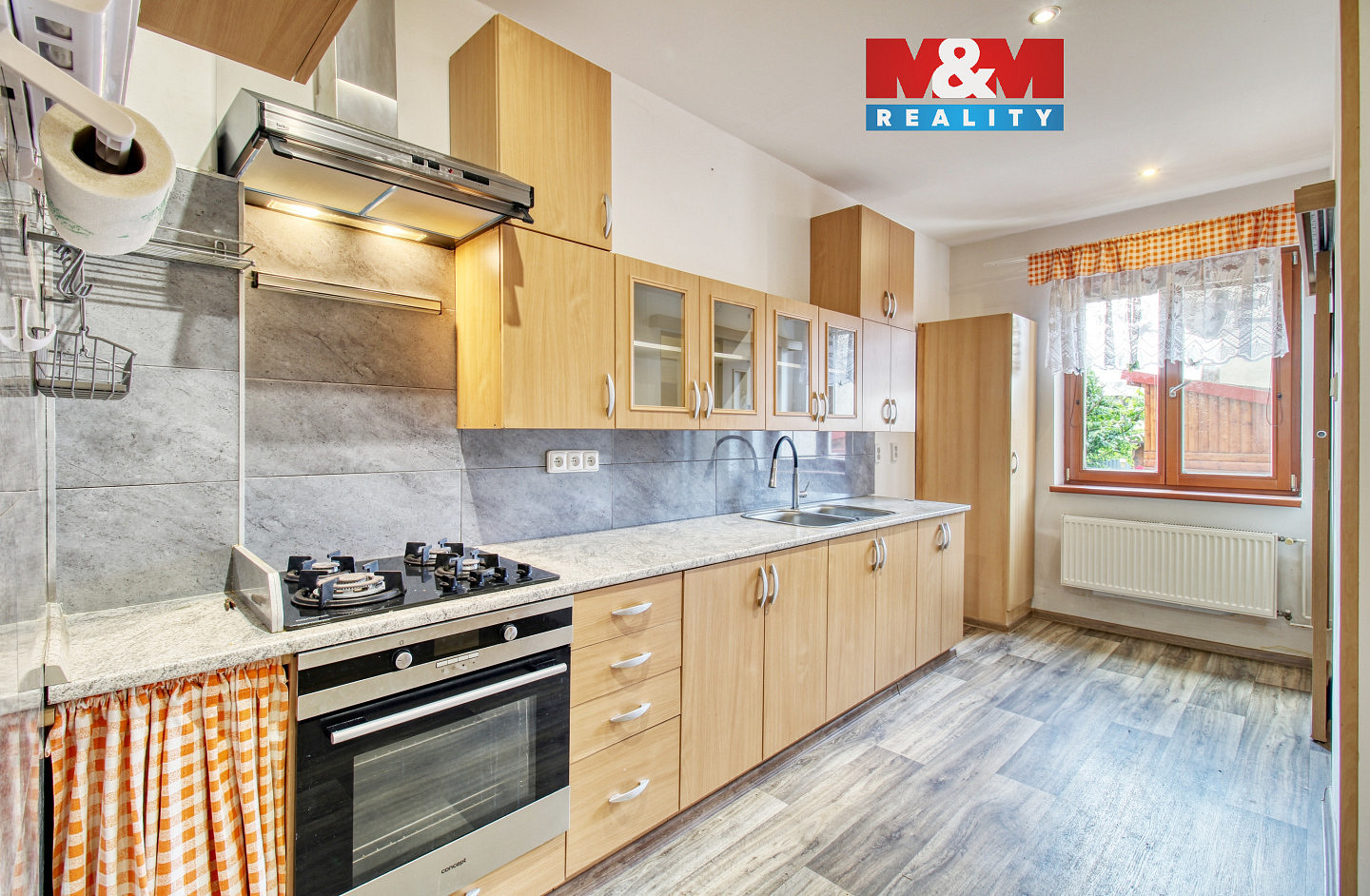 Prodej domu 252 m² s pozemkem 213 m²