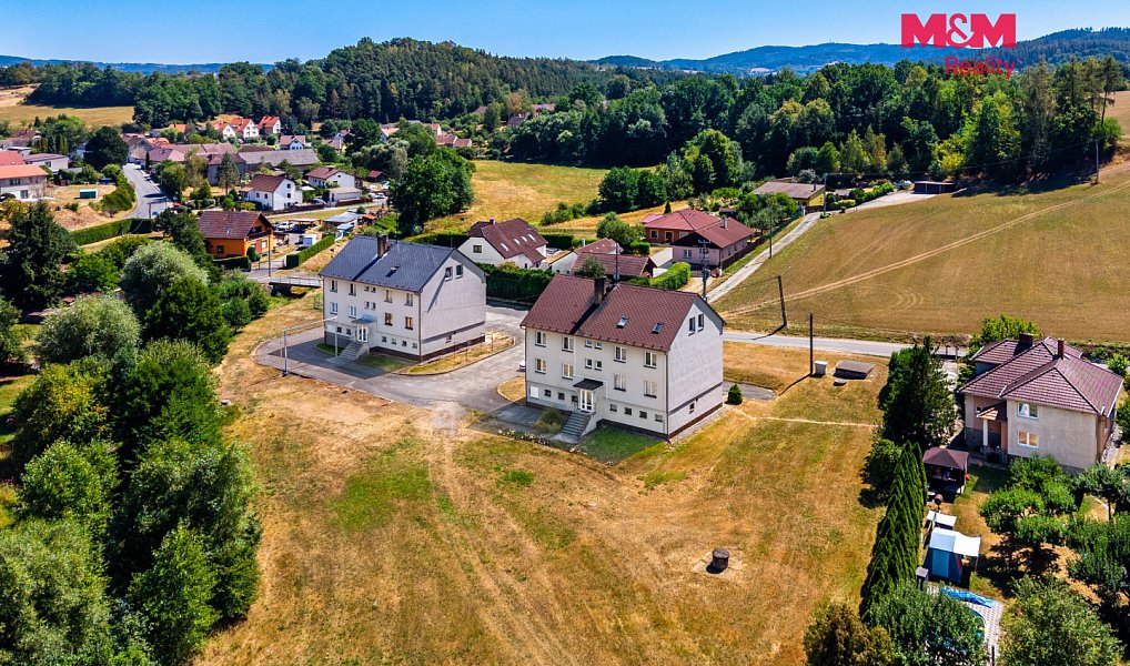 Prodej bytu 4+1 80 m², Jesenice – náhled fotky 12