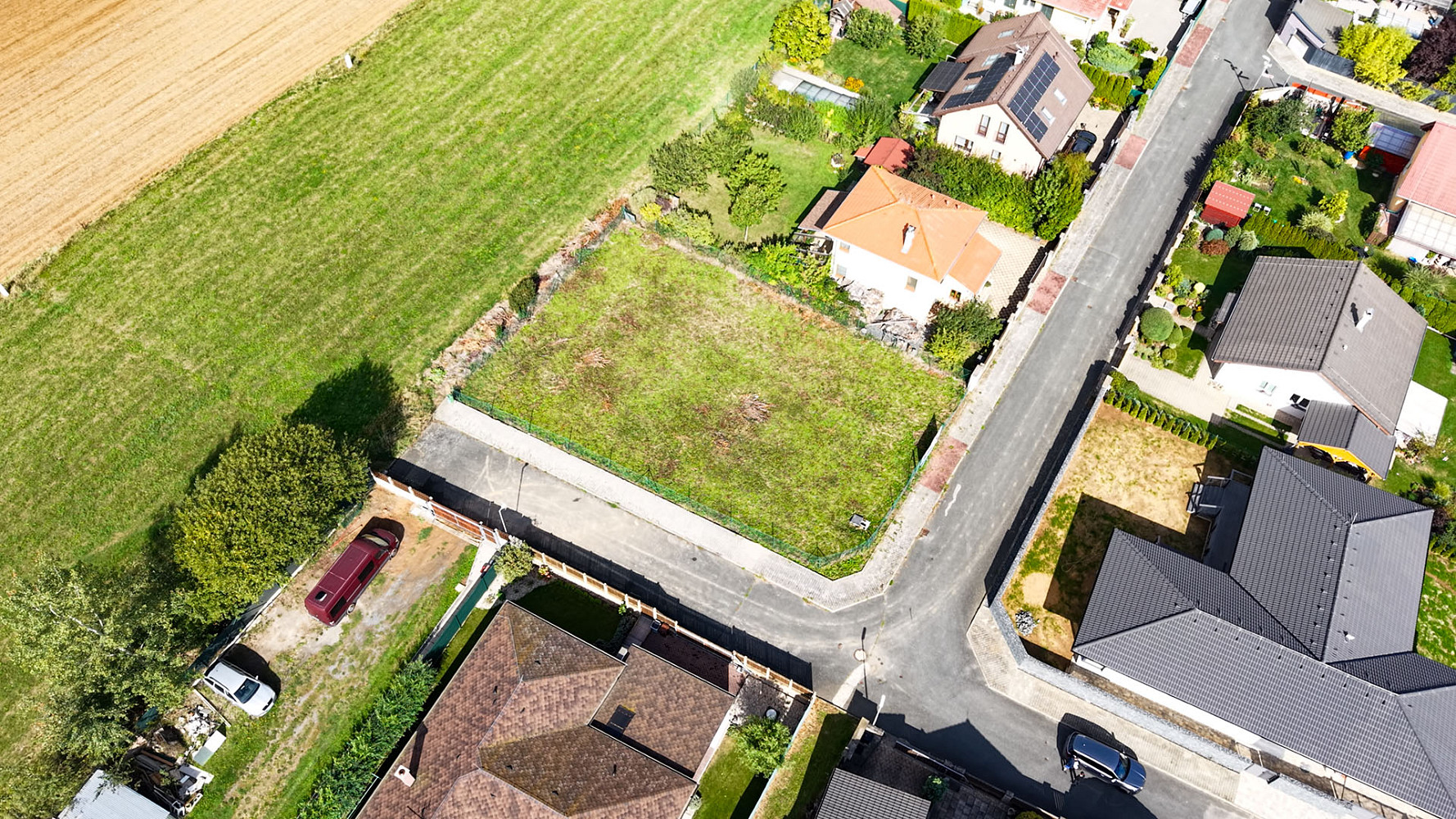 Prodej stavebního pozemku 658 m² – fotografie 4