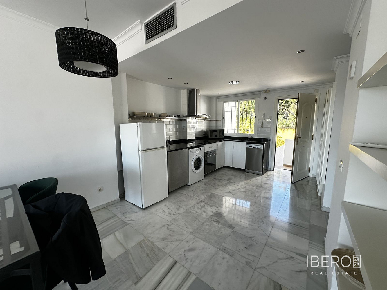 Piso 3+kk – Marbella, Nueva Andalucía - Vista 4
