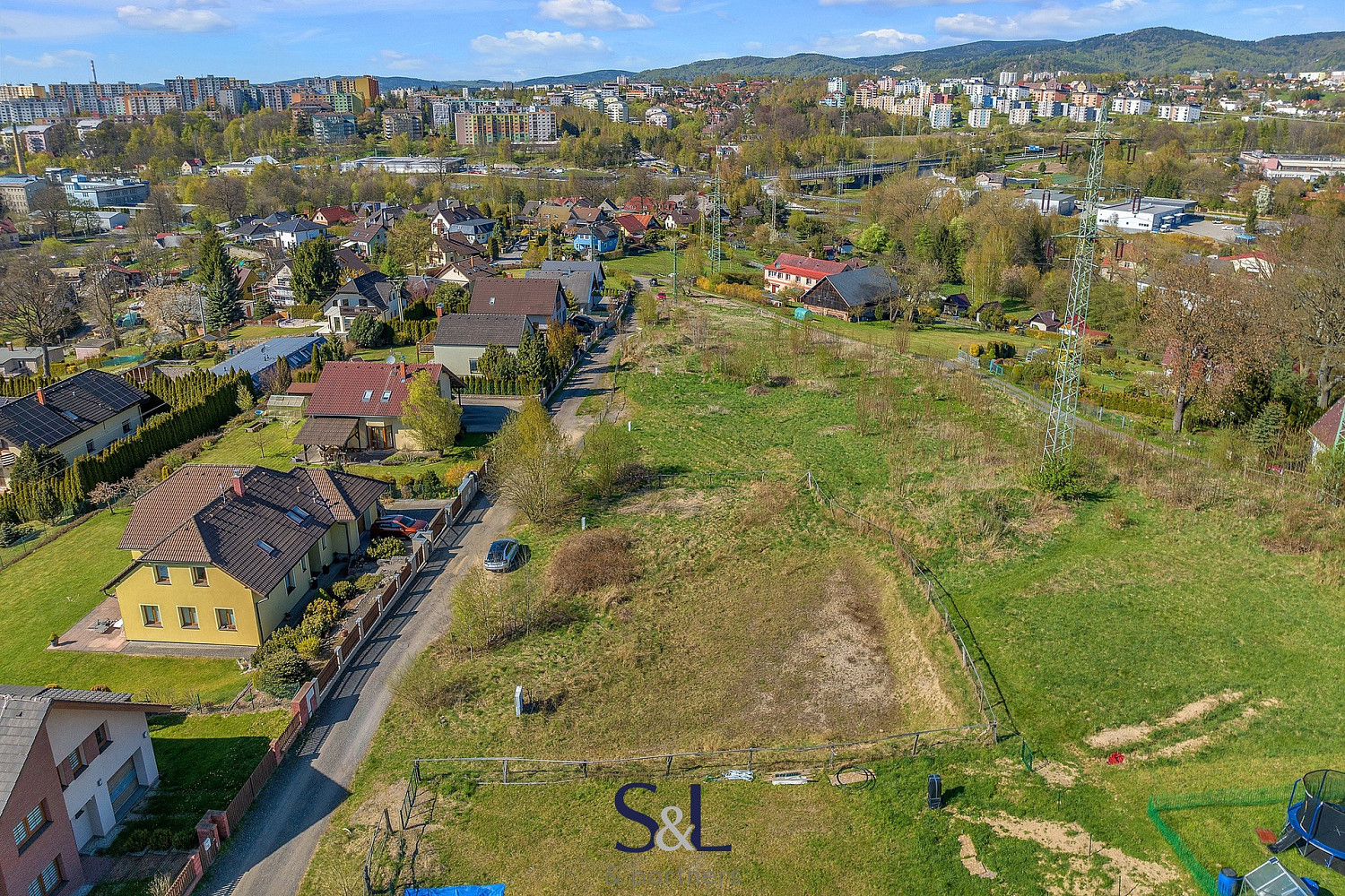 Prodej stavebního pozemku 500 m² - Więcej