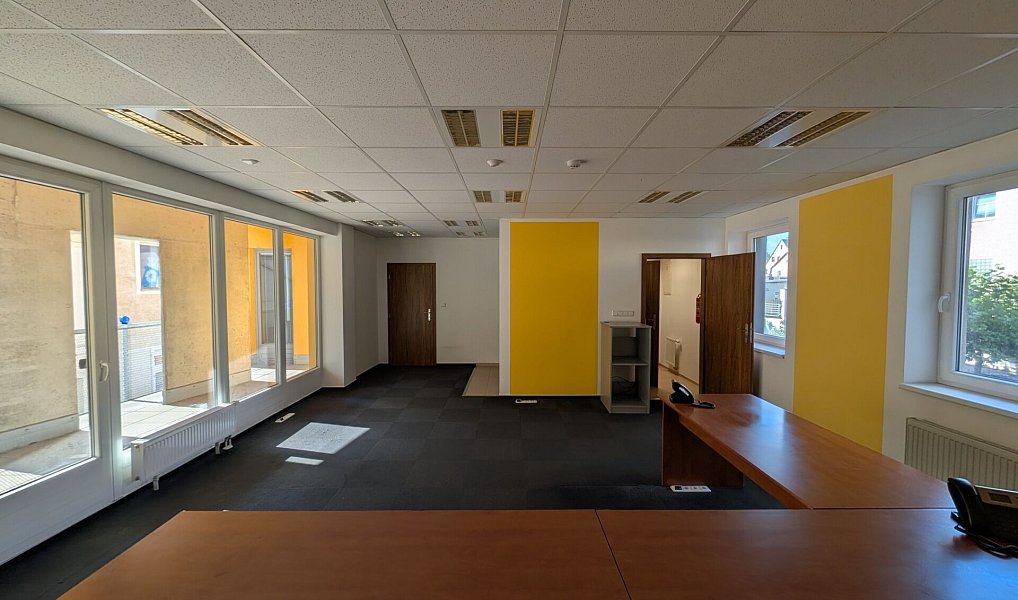 Pronájem kanceláře 68 m², Liberec – náhled fotky 6