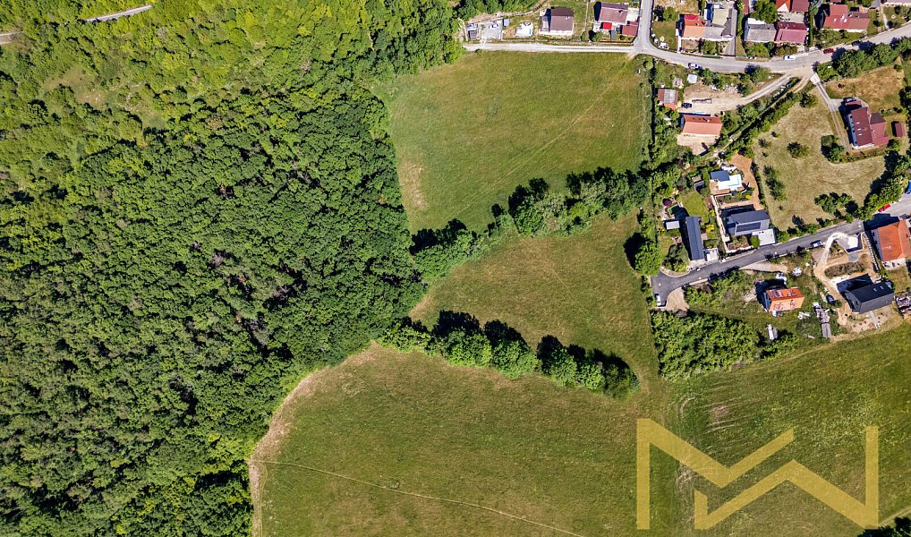 Prodej stavebního pozemku 16 376 m², Mořina – náhled fotky 8
