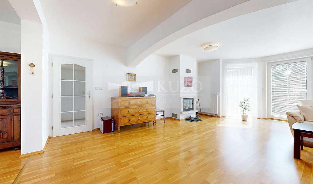 Prodej domu 196 m² s pozemkem 149 m², Hostivice – náhled fotky 4