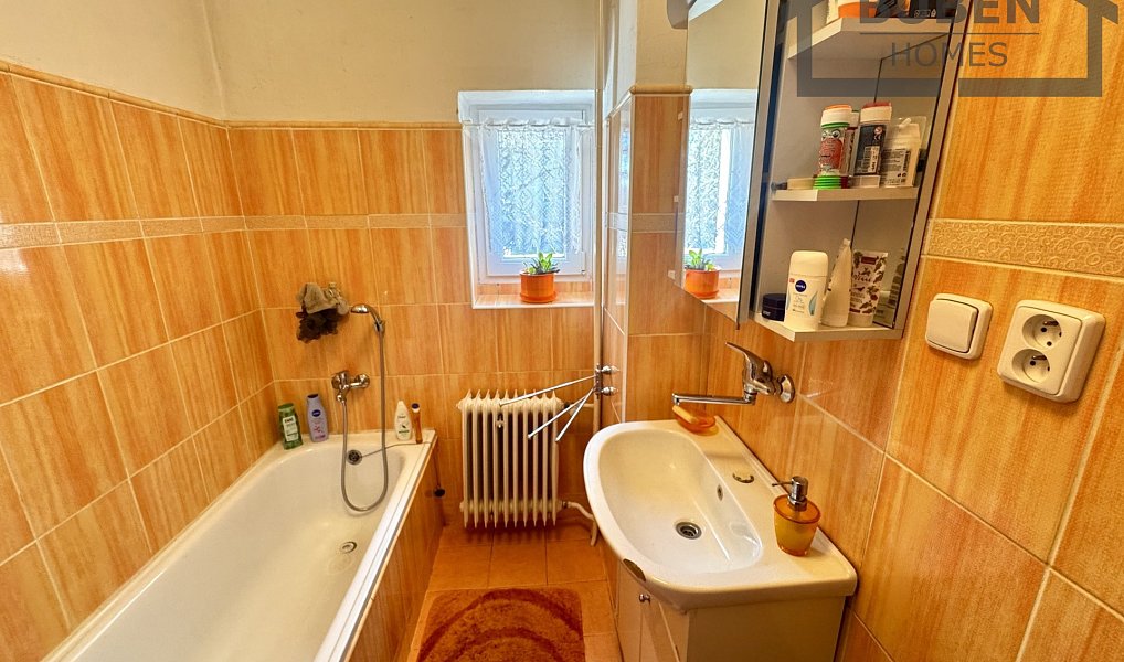 Prodej domu 340 m² s pozemkem 668 m², Cheb – náhled fotky 25
