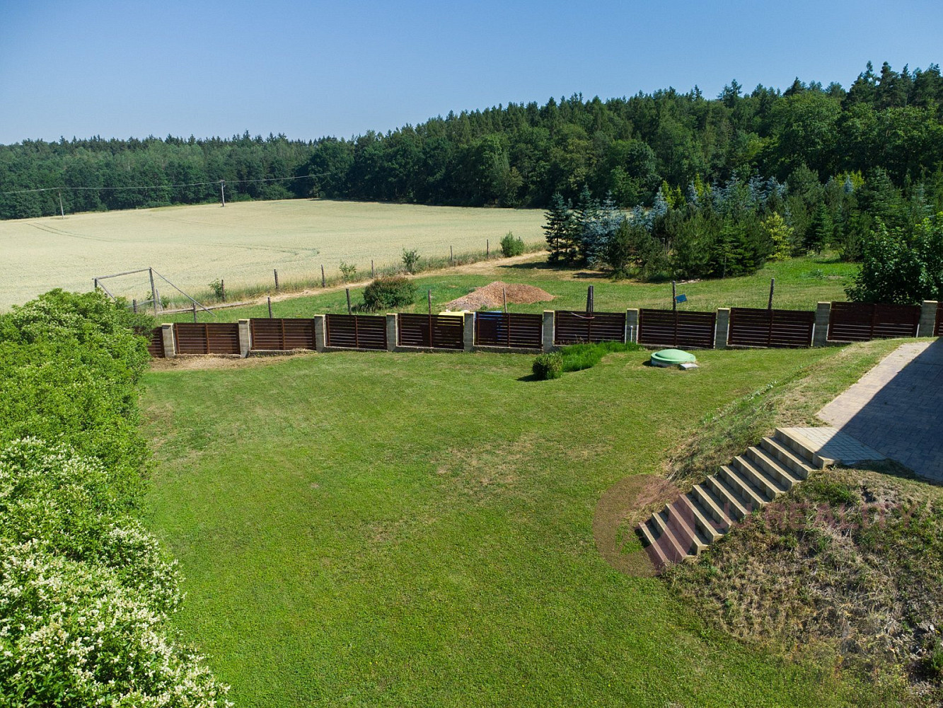 Prodej stavebního pozemku 440 m² – fotografie 3