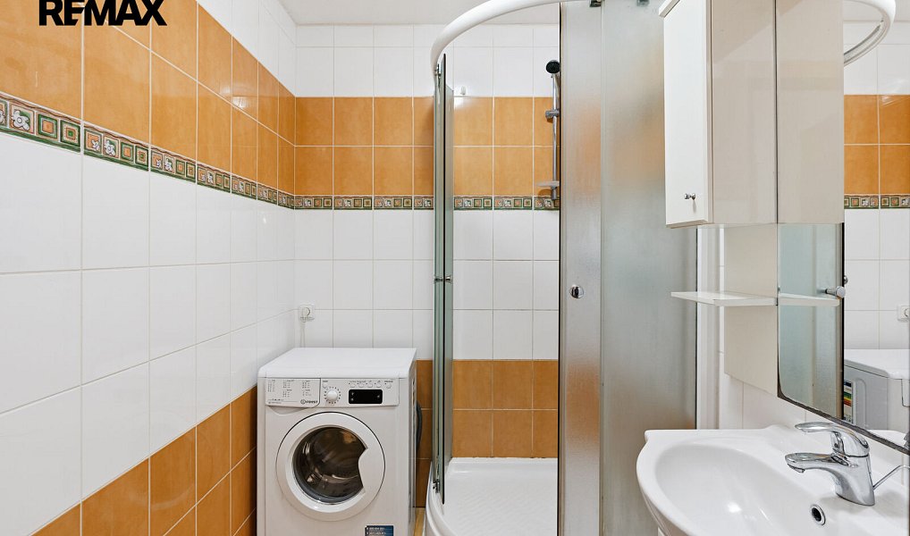 Prodej bytu 3+1 70 m², Praha – náhled fotky 16