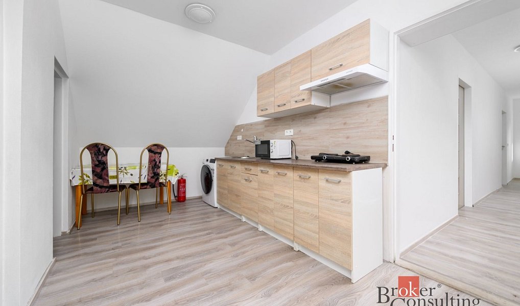 Prodej domu 240 m² s pozemkem 888 m², Bulovka – náhled fotky 19