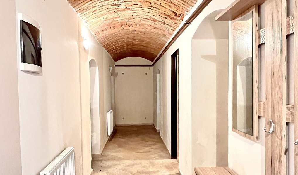 Pronájem komerčního objektu (jiného typu) 95 m², Karlovy Vary – fotka 1 z 11