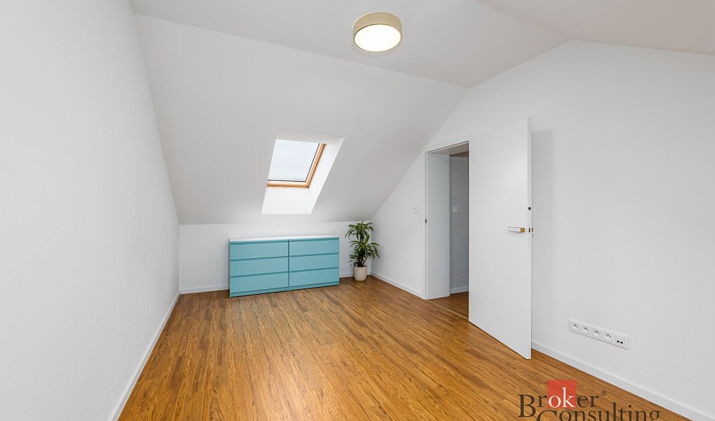 Prodej domu 154 m² s pozemkem 577 m², Líně – náhled fotky 24