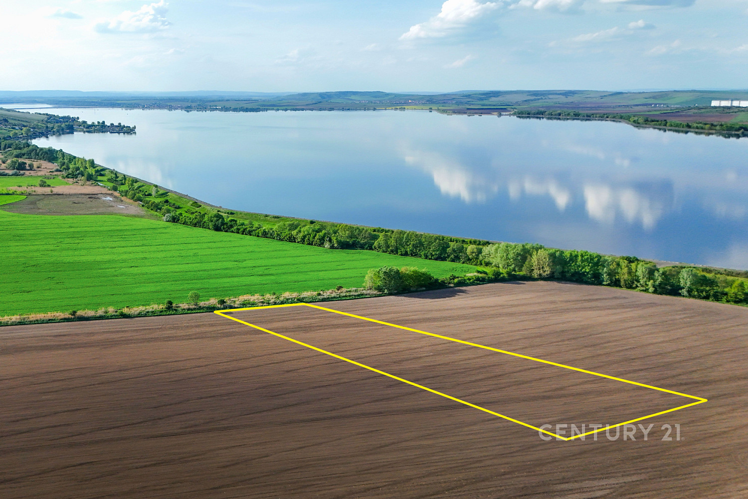 Prodej pole 9 682 m²