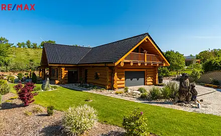 Prodej domu 297 m² s pozemkem 8 569 m², Milešovice, okres Vyškov