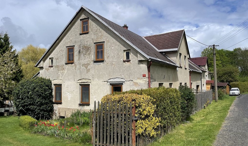 Prodej domu 110 m² s pozemkem 2 371 m², Toužim – náhled fotky 2