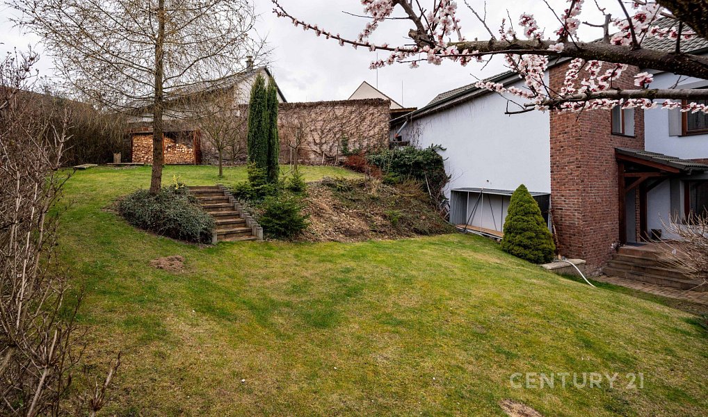 Prodej domu 231 m² s pozemkem 584 m², Rynholec – náhled fotky 29