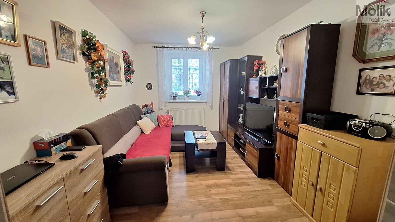 Prodej domu 200 m² s pozemkem 200 m² – fotografie 3