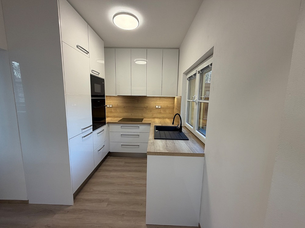 Pronájem bytu 2+1 59 m² – fotografie 2
