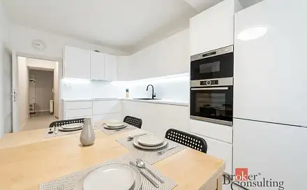Pronájem bytu 3+1 93 m², Na Petynce, Praha 6 - Břevnov