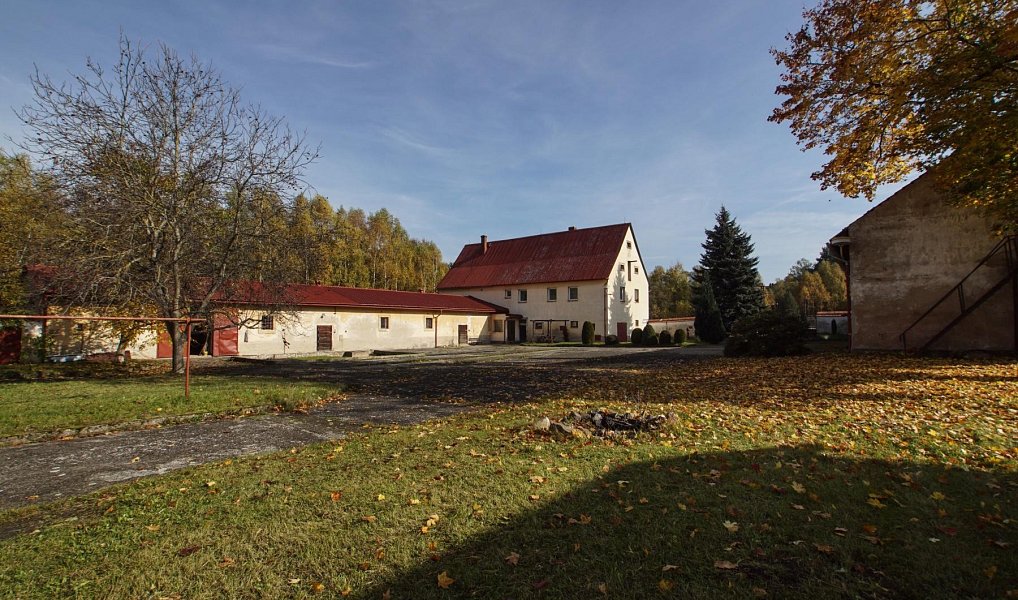 Prodej domu 1 000 m² s pozemkem 350 913 m², Stráž pod Ralskem – náhled fotky 3