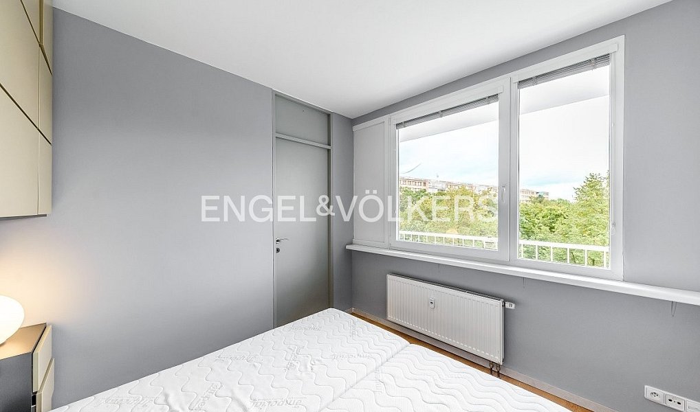 Pronájem bytu 2+kk 70 m², Praha – náhled fotky 4