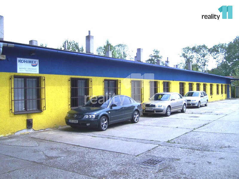 Pronájem skladovacích prostor 150 m²