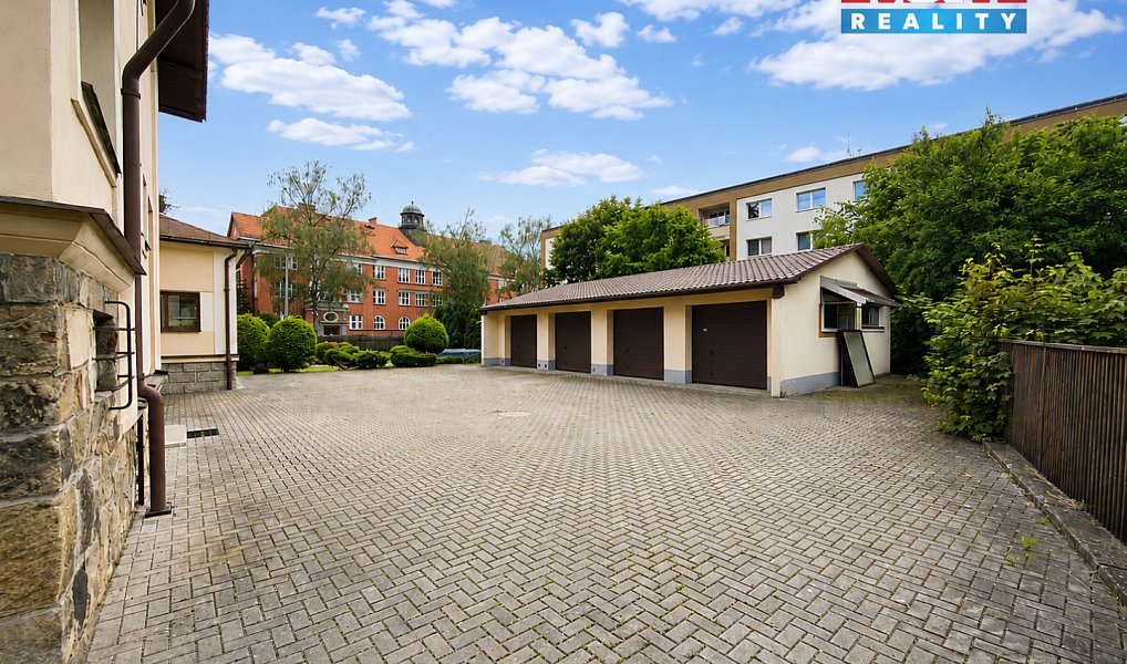 Prodej domu 400 m² s pozemkem 2 149 m², Karviná – náhled fotky 10