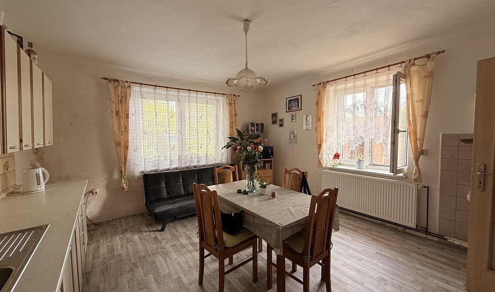 Prodej domu 115 m² s pozemkem 1 556 m², Jeviněves – náhled fotky 22