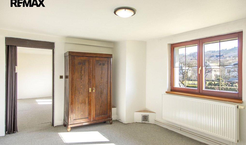 Prodej domu 302 m² s pozemkem 1 176 m², Ratiboř – náhled fotky 40
