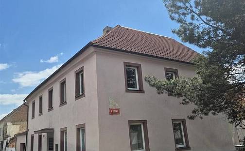 Pronájem kanceláře 42 m², Pražská, Unhošť, okres Kladno