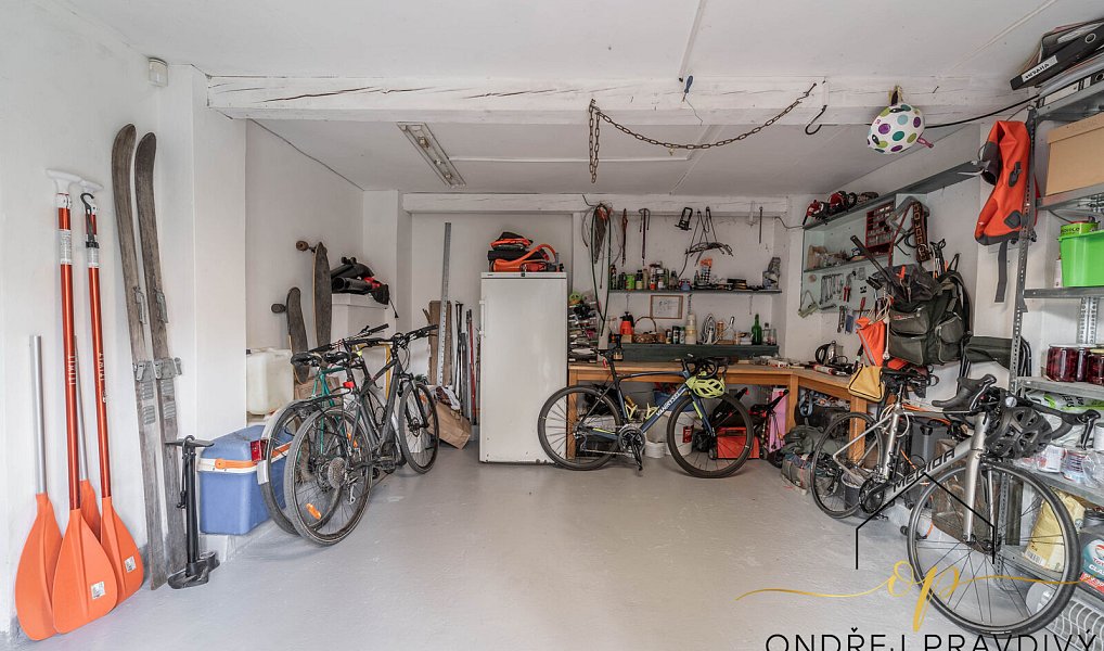 Prodej domu 265 m² s pozemkem 428 m², Lety – náhled fotky 25