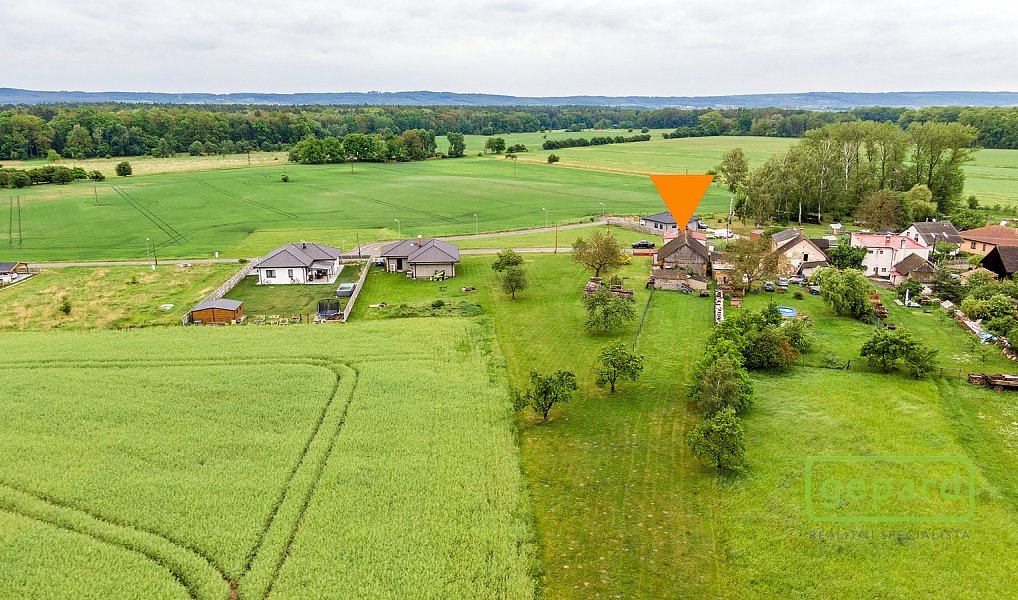 Prodej domu 170 m² s pozemkem 1 000 m², Obrubce – náhled fotky 5