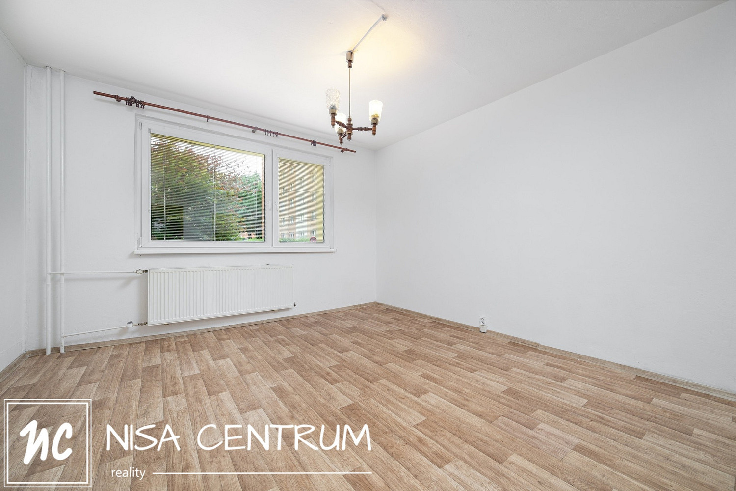 Pronájem bytu 2+kk 43 m² – pohled 3