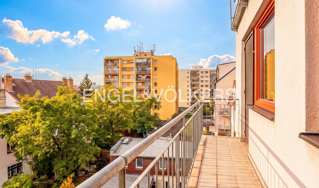 Prodej bytu 6+kk 161 m², Praha – náhled fotky 4