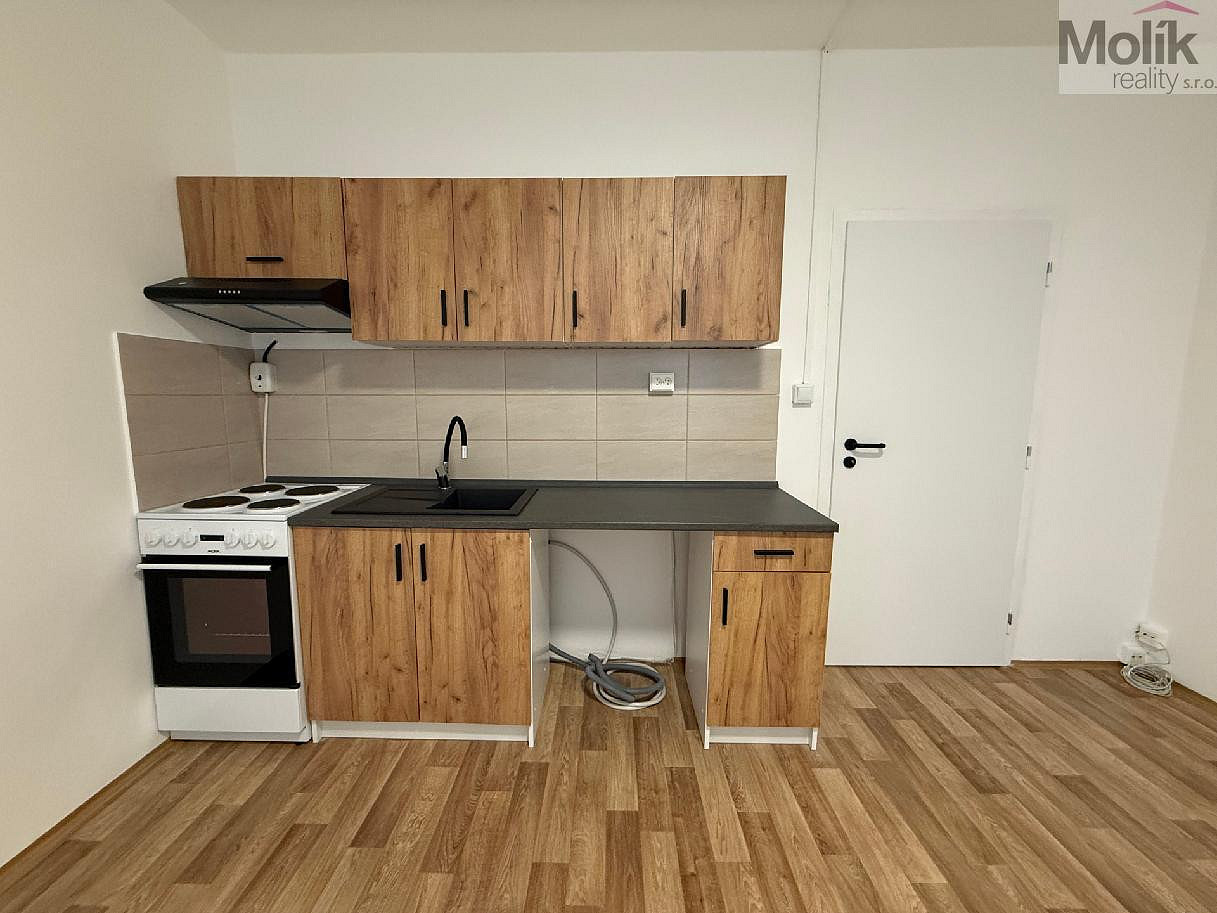 Pronájem bytu 2+kk 40 m²