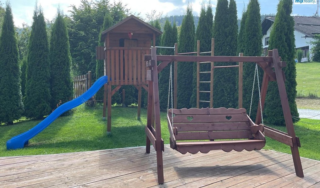 Prodej ubytovacího objektu 1 746 m², Železná Ruda – náhled fotky 17