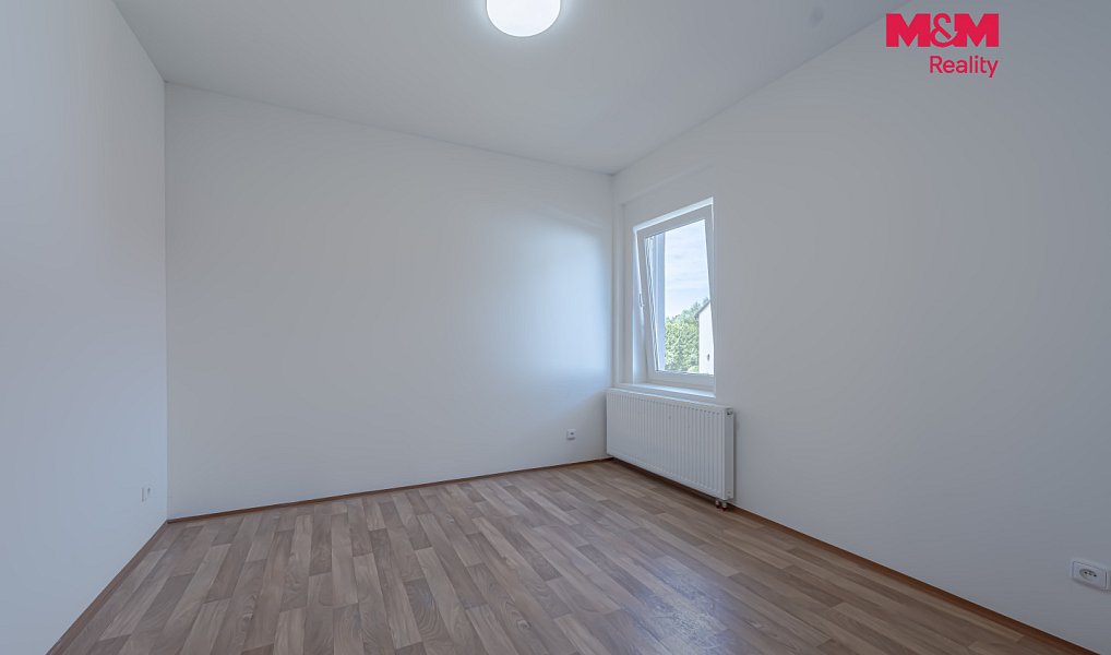 Pronájem domu 302 m² s pozemkem 421 m², Vrátno – náhled fotky 16